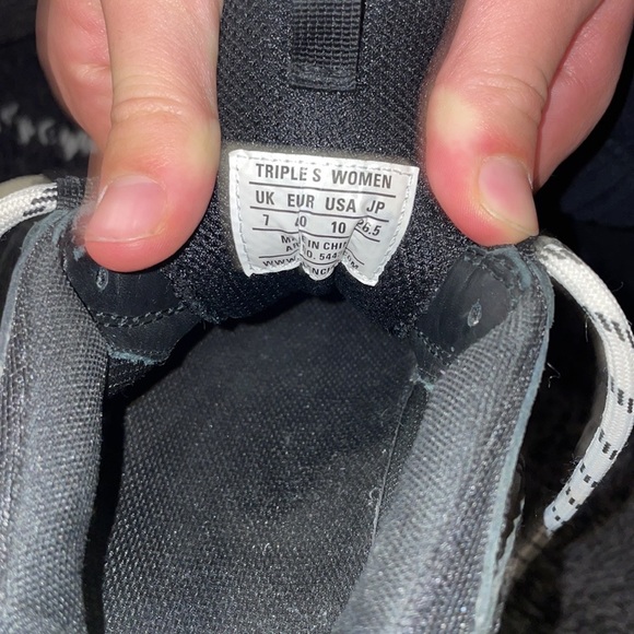 women’s balenciaga triple s - Picture 3 of 4